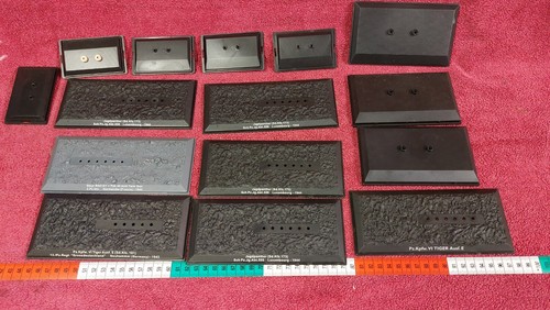 Model aircraft stands job - model, lot