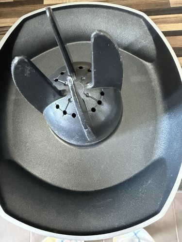 Weber beer can chicken - can, roaster