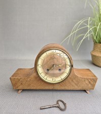 Mantelpiece with Clock from