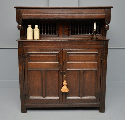 Charming small 17th century - small,