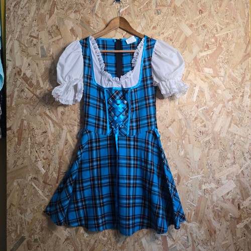 Oktoberfest beer maid bavarian - beer,