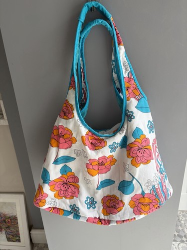 Avon floral beach - beach, shoulder