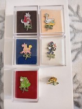 Macmillan Cancer Relief Enamel