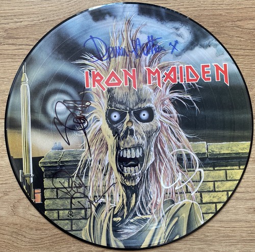 Iron maiden hand signed - *hand, signed*