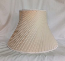 Vintage 1980s pleated cream