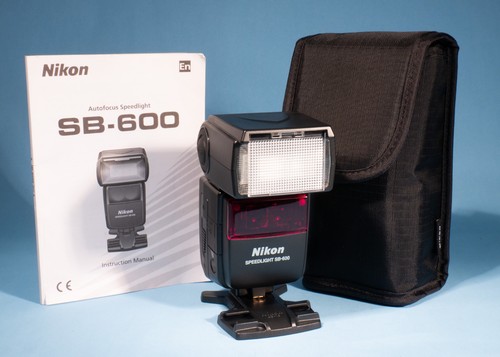 Nikon 600 speedlight - nikon, flash