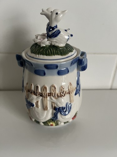 Vintage ceramic storage cookie - ceramic, storage/cookie
