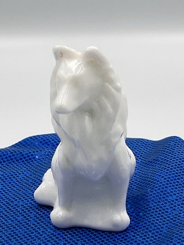 Mosser milk glass collie - mosser,