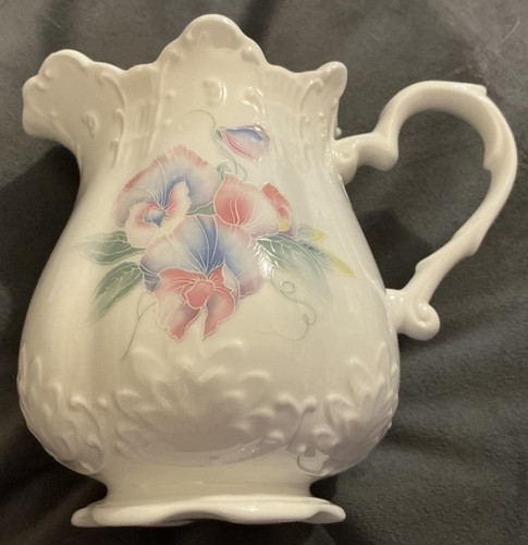 Boxed aynsley little - boxed,