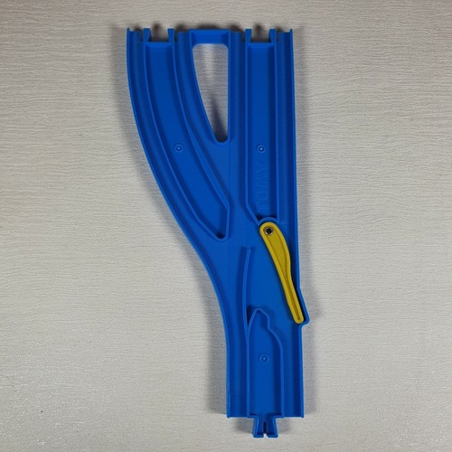 Tomy trackmaster into 1 - tomy,