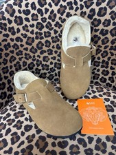 BNWT D&K UGG Sheepskin Tax