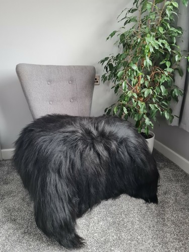 Natural black long - dyed),