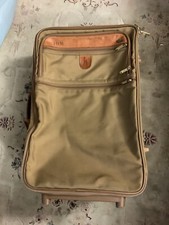 Hartman Medium ITEM NO LONGER FOR SALE CAN NOT CANCEL ON EBAY