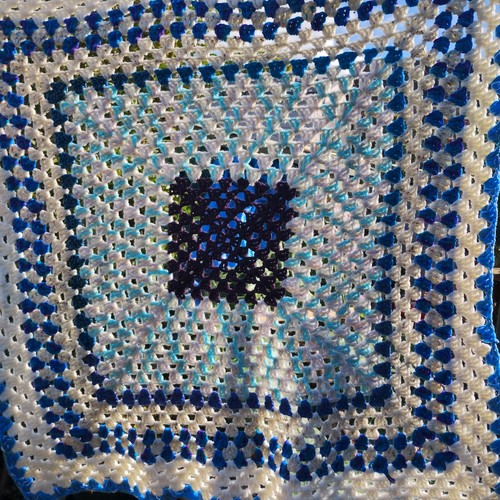 Vintage granny knit blanket - granny,