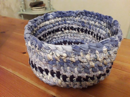 Upcycled amish knot - amish, rag