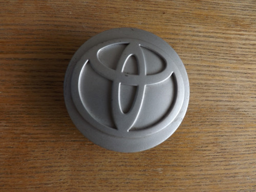 Toyota car centre wheel cap - wheel,