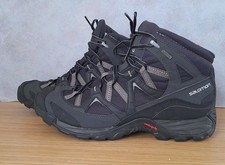 Salomon Size 11.5 Contragrip Men's Walking/Hiking Boots Mid. Goretex