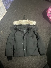 Canada Goose Wyndham Black Red Parka Badge Size Small