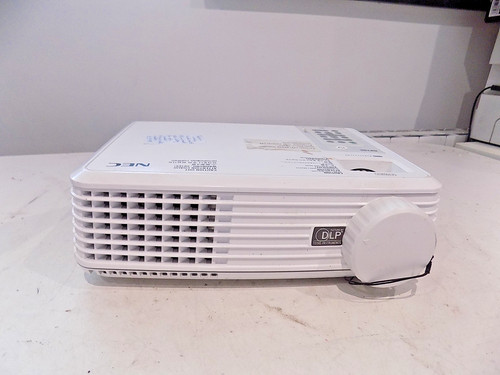 Nec np100 dlp projector white - nec,