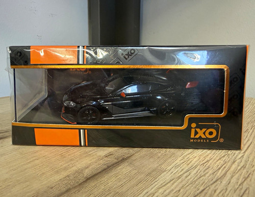 Ixo aston martin - ixo, 1:43