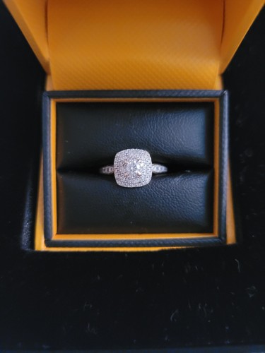 Goldsmiths 18ct hallmarked - 18ct,