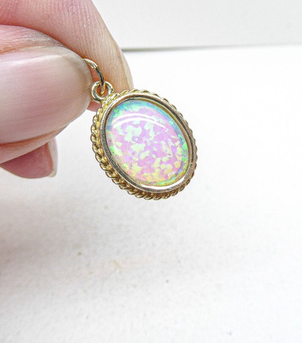 9ct gold opal - 9ct, cultured