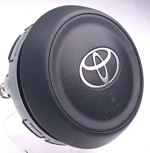 Toyota yaris steering wheel - ,