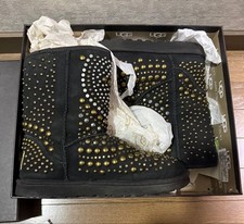 UGG × Jimmy Choo Mandah 3042W