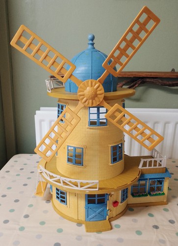 Sylvanian families field - field, view