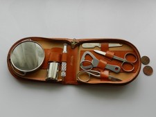 3 PIECE GILLETTE DE SAFETY RAZOR in LEATHER CASE, TRAVEL SET. MADE in ENGLAND.