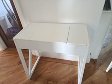 Child's modern dressing table