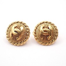 CHANEL CC Logo Round Button