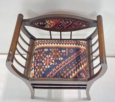 Vintage Wood, Upholstery