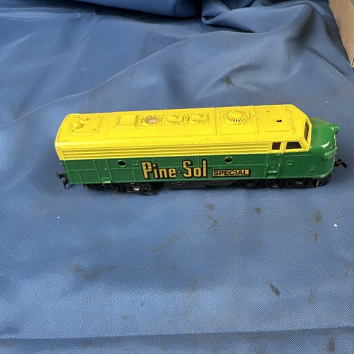 Rare vintage bachmann pine - rare, ho