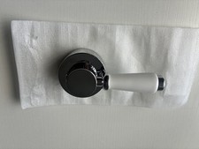 The Bath Co. Vintage Pressure