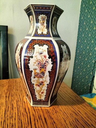 Large oriental imari vase - large, 36cm