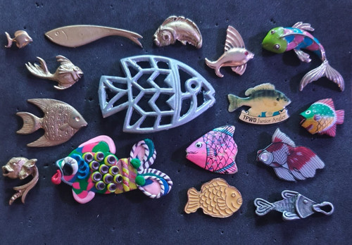 Lot fish brooches pins - lot, 16