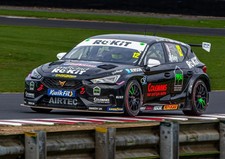 BTCC #12 Stephen Jelley. Cupra