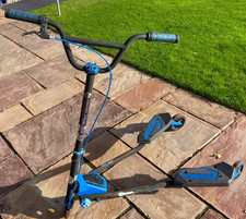 Yvolution Fliker C3 Carver Black/Blue Scooter