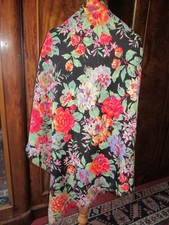 LIBERTY VINTAGE 100% WOOL SQUARE SCARF/WRAP 1980S FLORAL 125 CM X 125 CM