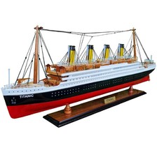 RMS Titanic Model Cruise 23"