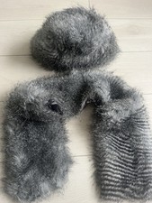 Debenhams Hat & Scarf Set Luxury Grey Faux Fur BNWOT One Size