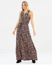 BNWOT Tigerlily Floral Print Sleeveless Long Dress  10