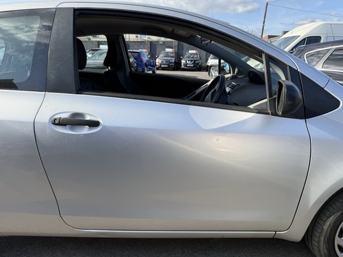 Toyota yaris 2006 - yaris, front