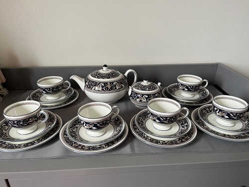 Wedgwood florentine dark blue - wedgwood,