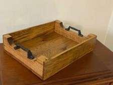 RUSTIC WOOD FARMHOUSE SERVING