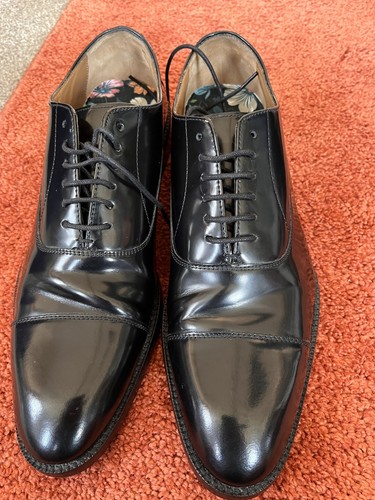 Next black patent signature - patent,