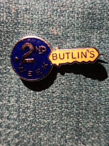 Butlins second week enamel - butlins, pin