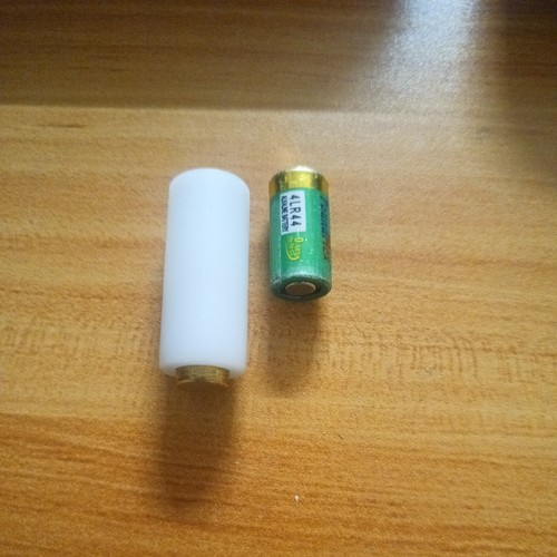 Battery adapter for yashica - battery,