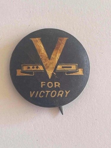 For victory pin wwii vintage - pin,